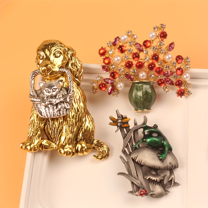 Vintage Animal Brooch Dog Cat  - огляд і ціна Flower Frog Pin